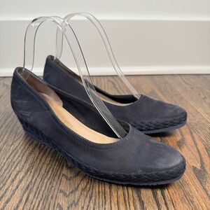 Salvatore Ferragamo navy suede wedge flats size 6.5